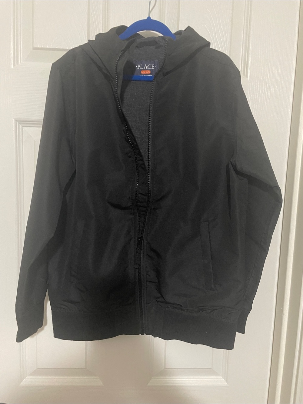 The Children’s Place Boys Black Rain Jacket w/ Hood Size L